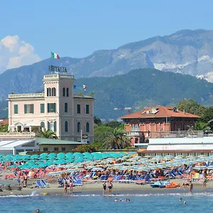 https://hotel-italia.it-tuscanyhotel.com